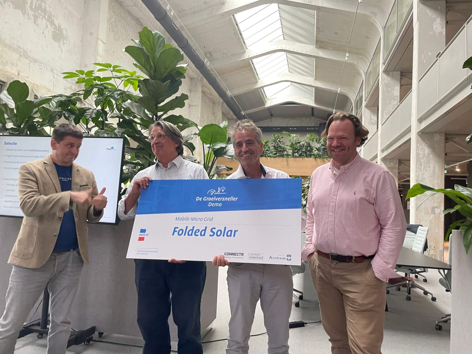 Groeiversneller Demonstratie Energie uitgereikt aan Folded Solar